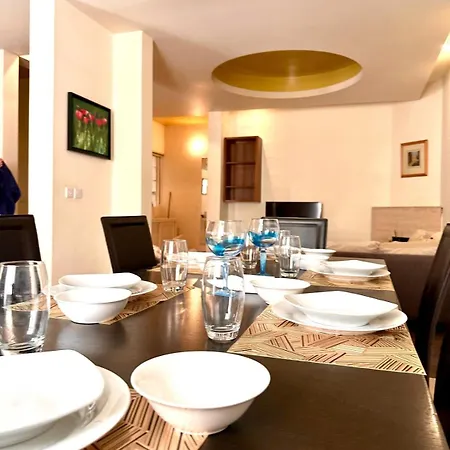 Traditional St Julian 150m From The Sea, 3 Bedrooms, 3 Bathrooms * Saint Julian's