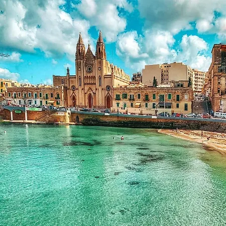Traditional St Julian 150m From The Sea, 3 Bedrooms, 3 Bathrooms Apartment Saint Julian's