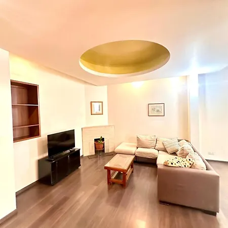 Traditional St Julian 150m From The Sea, 3 Bedrooms, 3 Bathrooms *