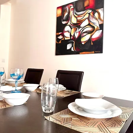 아파트 Traditional St Julian 150m From The Sea, 3 Bedrooms, 3 Bathrooms *