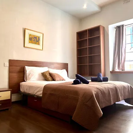 아파트 Traditional St Julian 150m From The Sea, 3 Bedrooms, 3 Bathrooms
