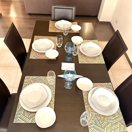 아파트 Traditional St Julian 150m From The Sea, 3 Bedrooms, 3 Bathrooms *